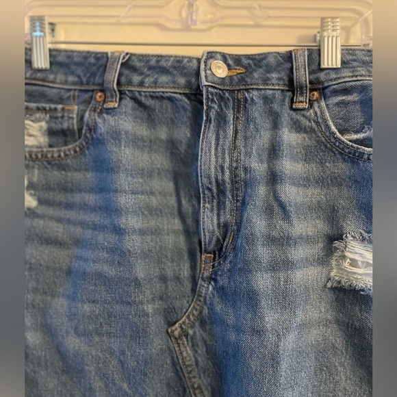 American Eagle Super High Rise A Line Distressed Denim Skirt Size 14 - Picture 4 of 14